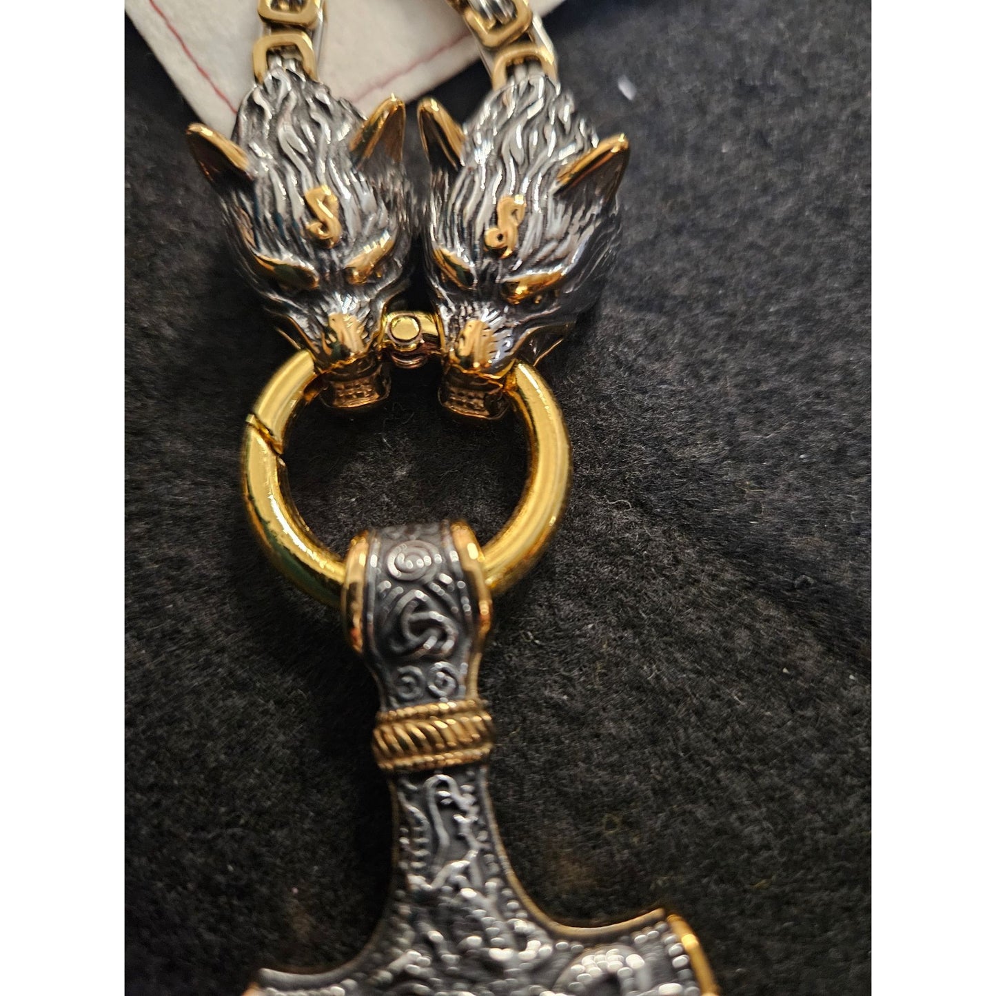 Viking Wolf Heads Necklace With Mjolnir Pendant Chain