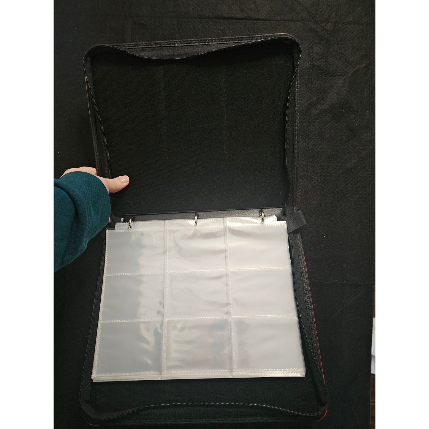 Football Legends Trading Card Binder With Flaming Helmets & Player Art  3-Ring Zipper Closure