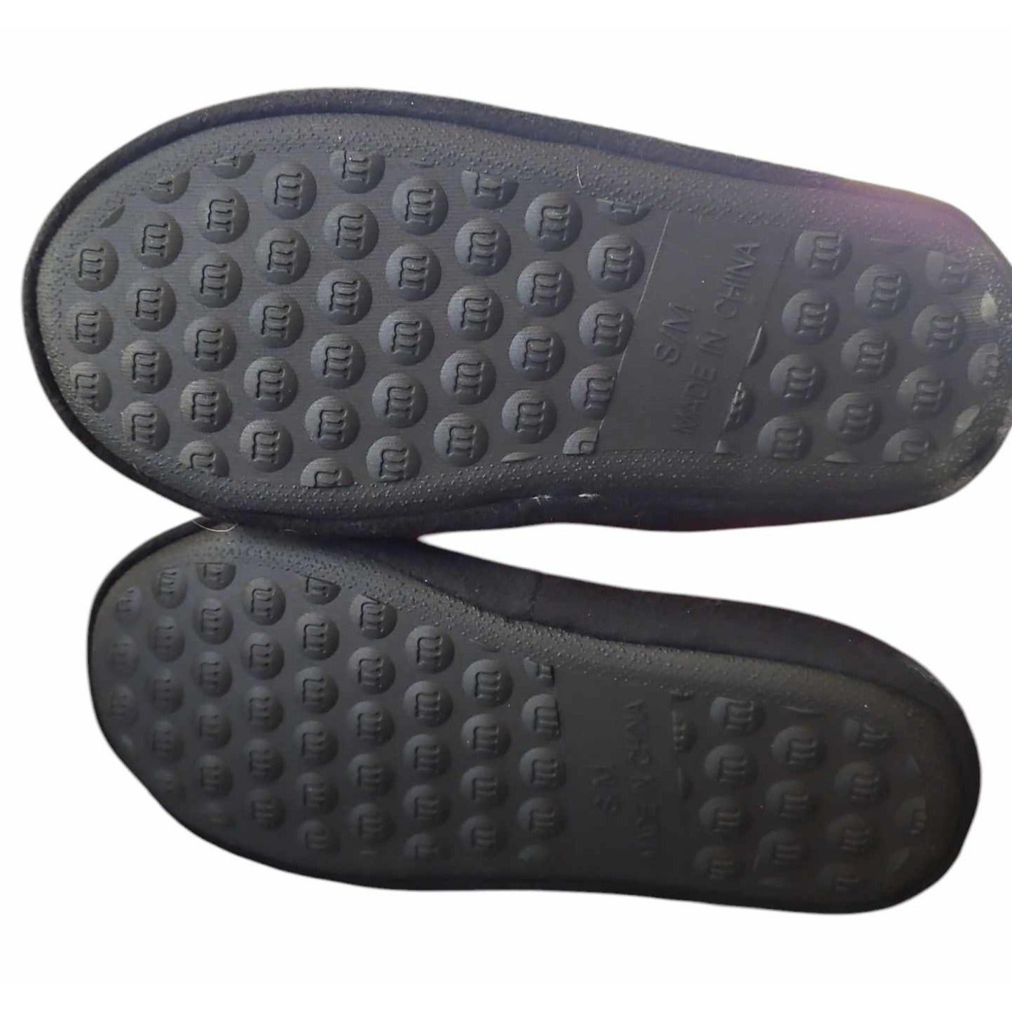 M&Ms Youth Indoor Cozy Cable Knit Slipper Boots Red S/M With Faux Fur Trim & Rubber Soles