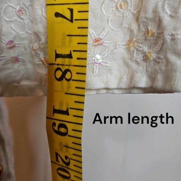 Vintage, Richard Malcolm, Irish Linen, size M, off white.