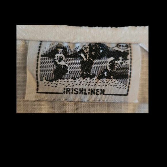 Vintage, Richard Malcolm, Irish Linen, size M, off white.