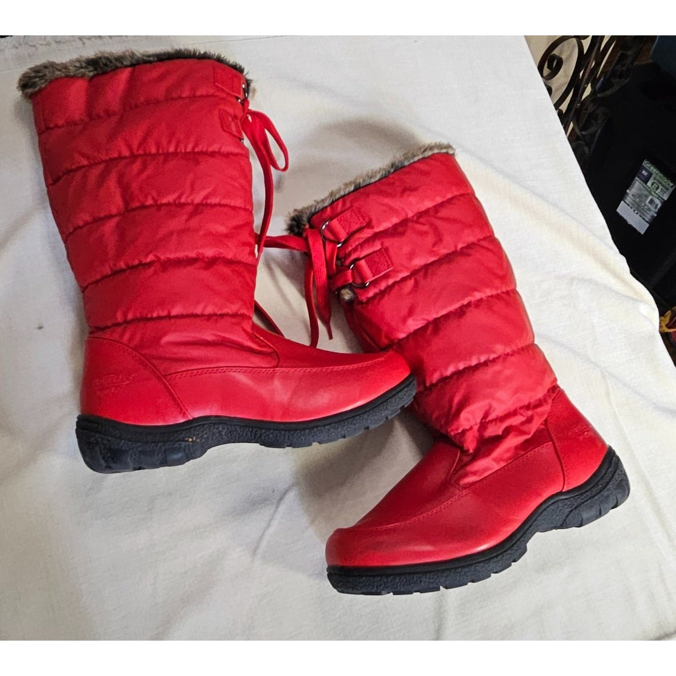 Womens Chromatics By Totes Red Faux Fur Lined Winter Boots Size 10W