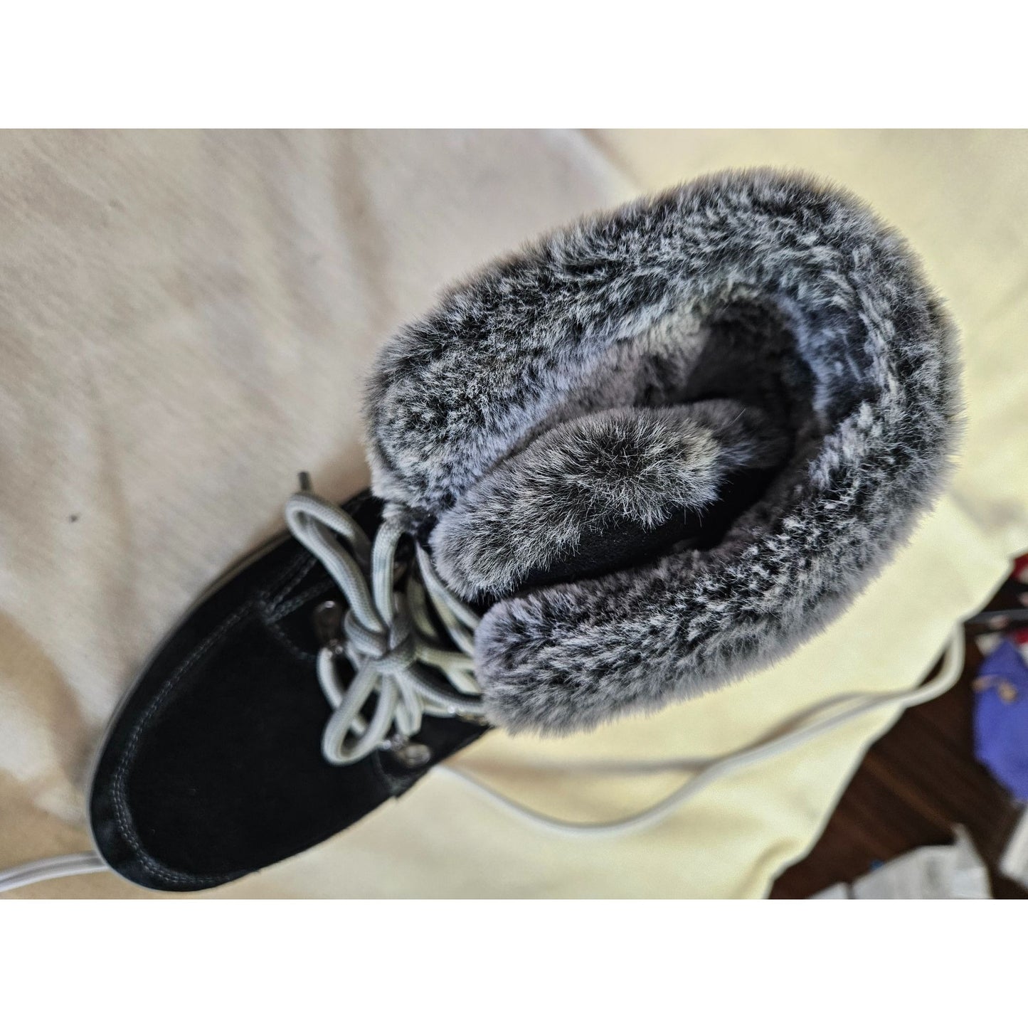 Storm By Cougar Womens Waterproof Suede Boots With Faux Fur Collar & Slip-Resistant Outsole Size 8