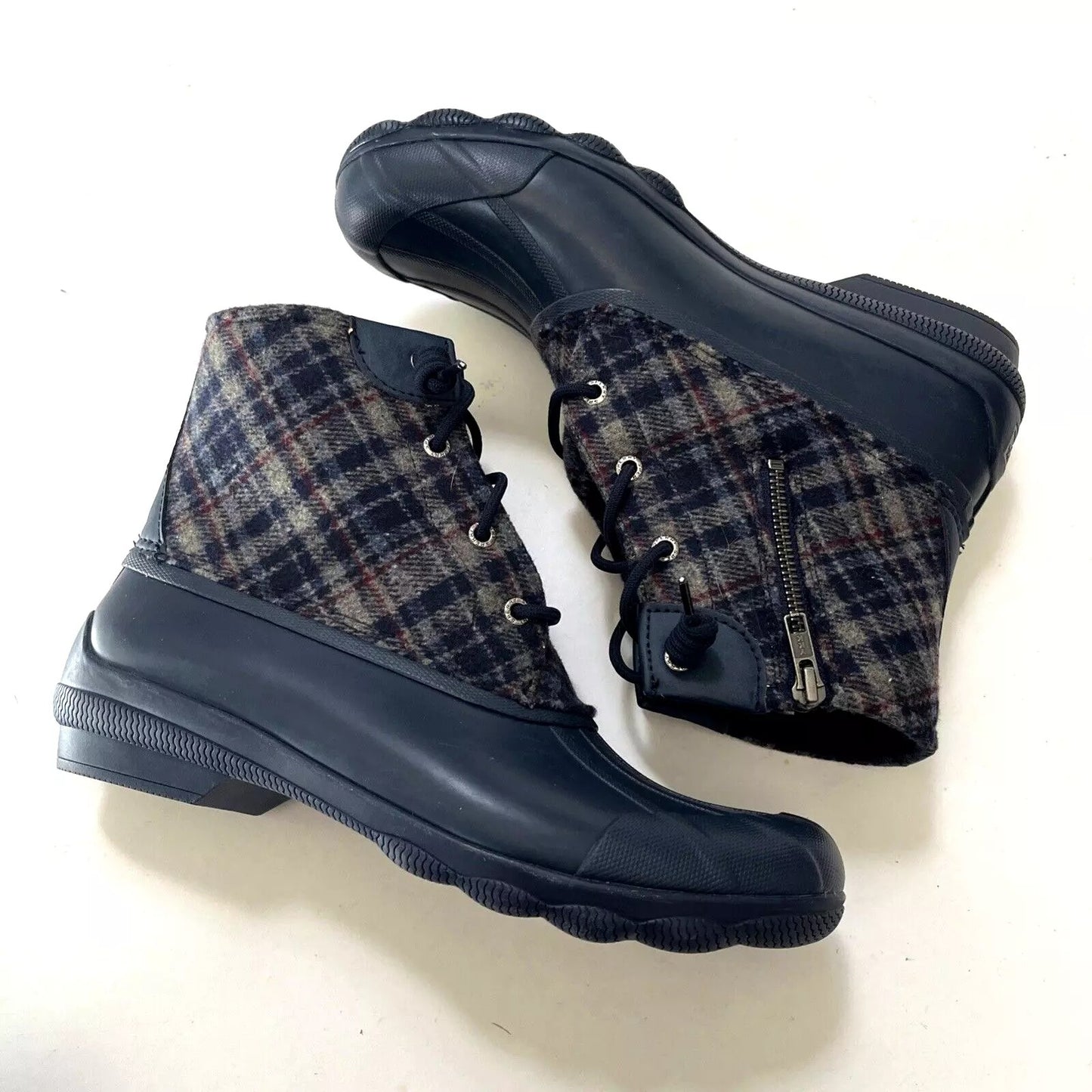 Sperry Womens Plaid Saltwater Duck Boots With Side Zipper & Rubber Sole Size 7.5