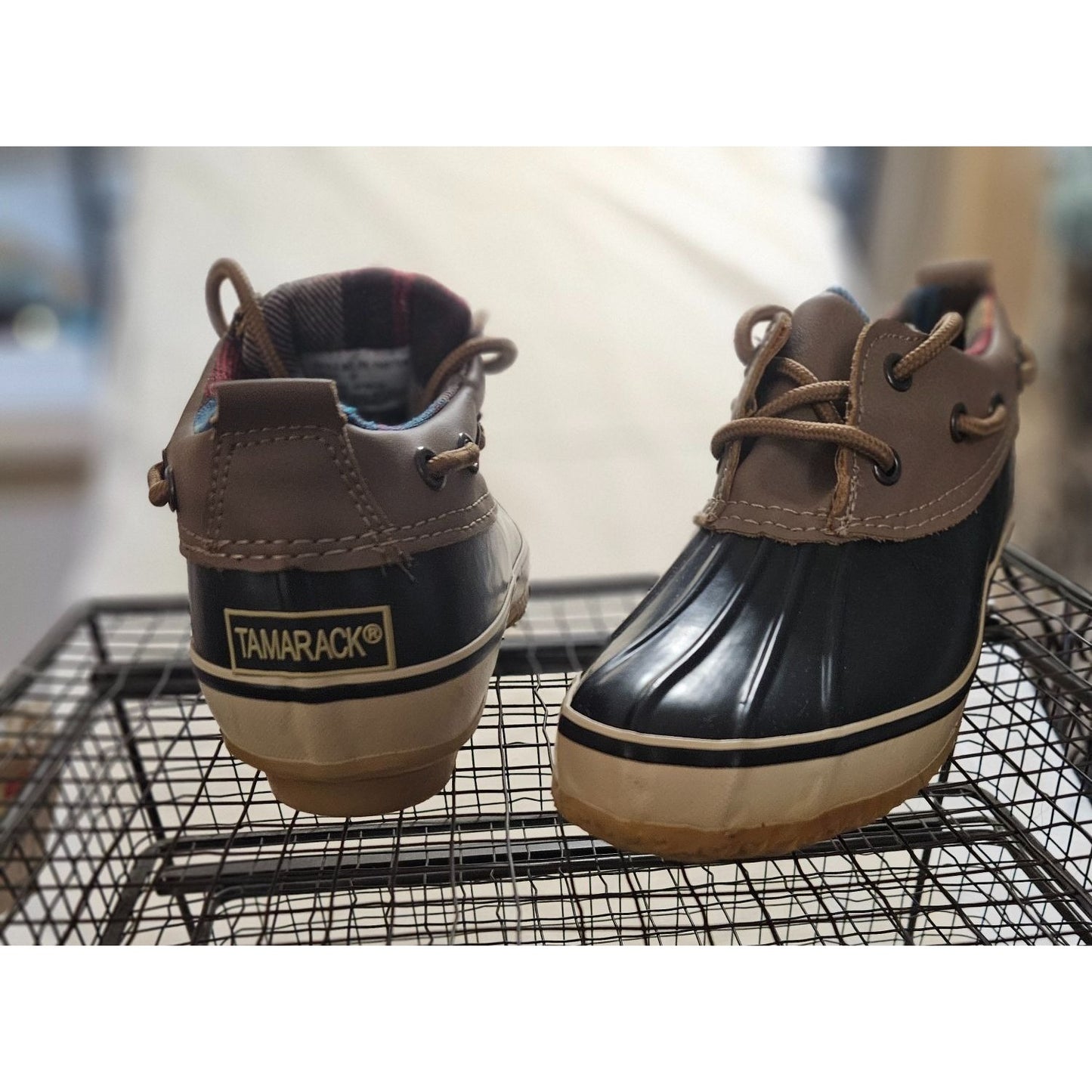 Tamarack Womens Size 8 Duck Boots With Plaid Lining & Lace-Up Closure