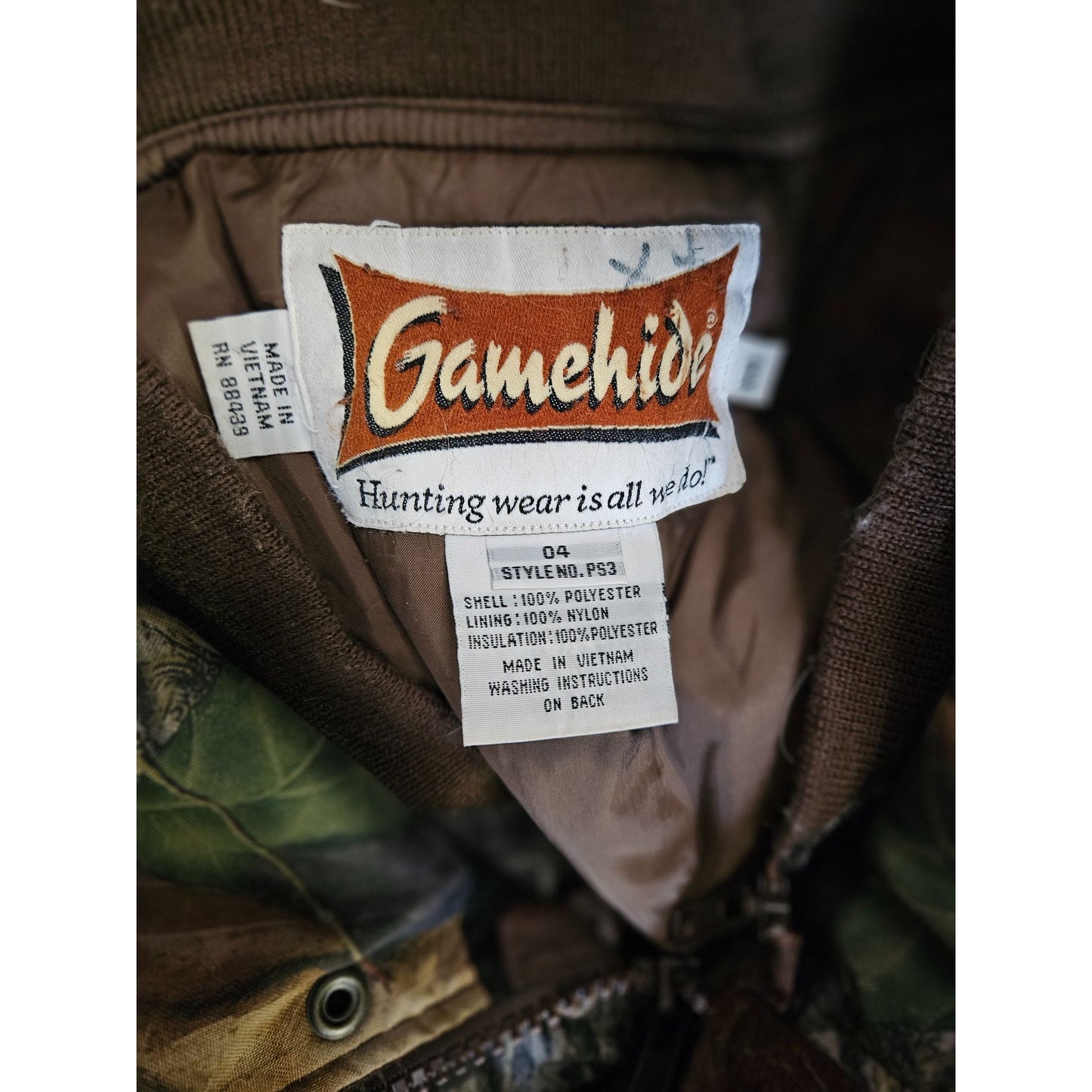 Gamehide Camouflage Jacket W/ Hood & zipped in jacket 100% Polyester Shell Size 2XL