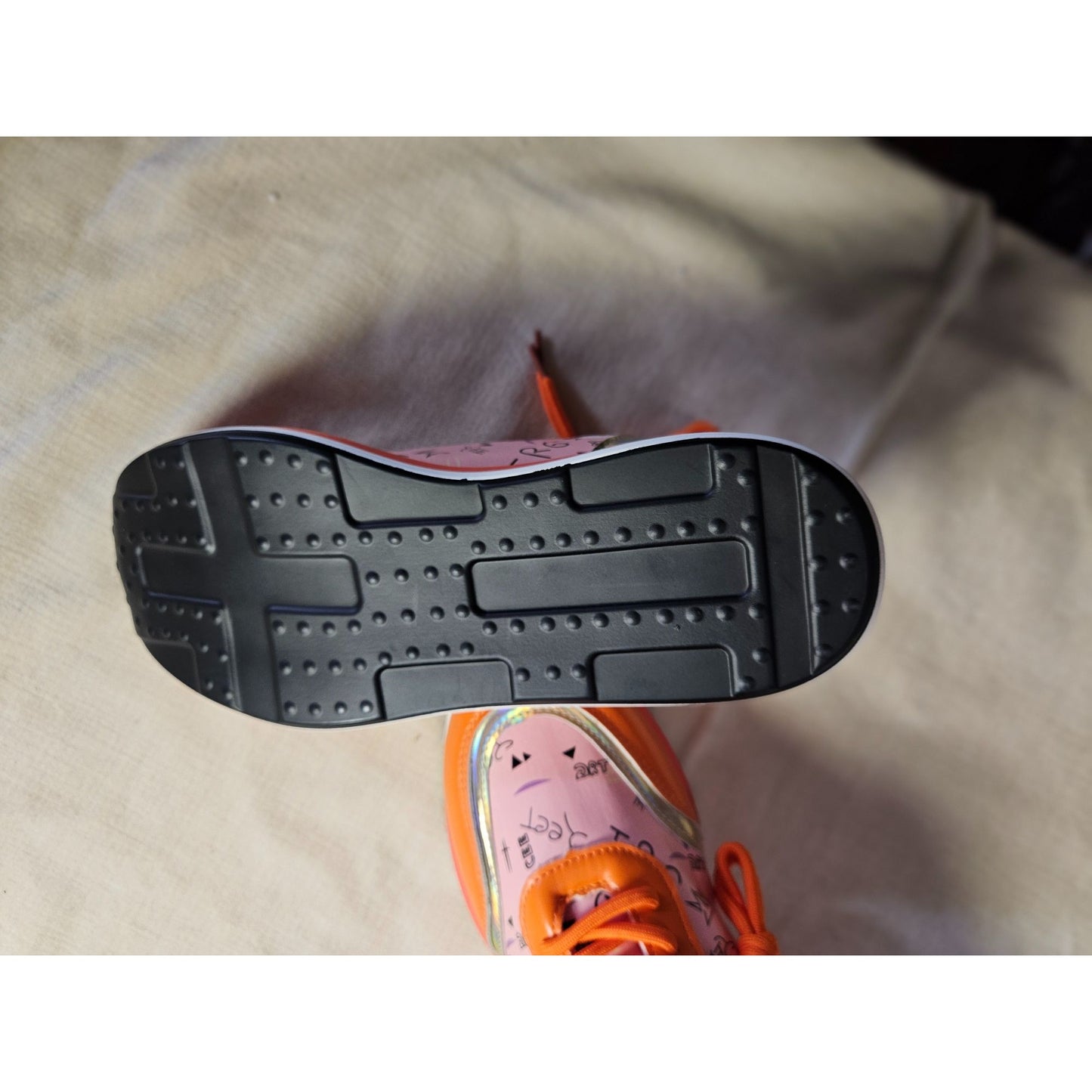 Colorful Lightweight Casual Sneakers With Quirky Print & Orange Accents