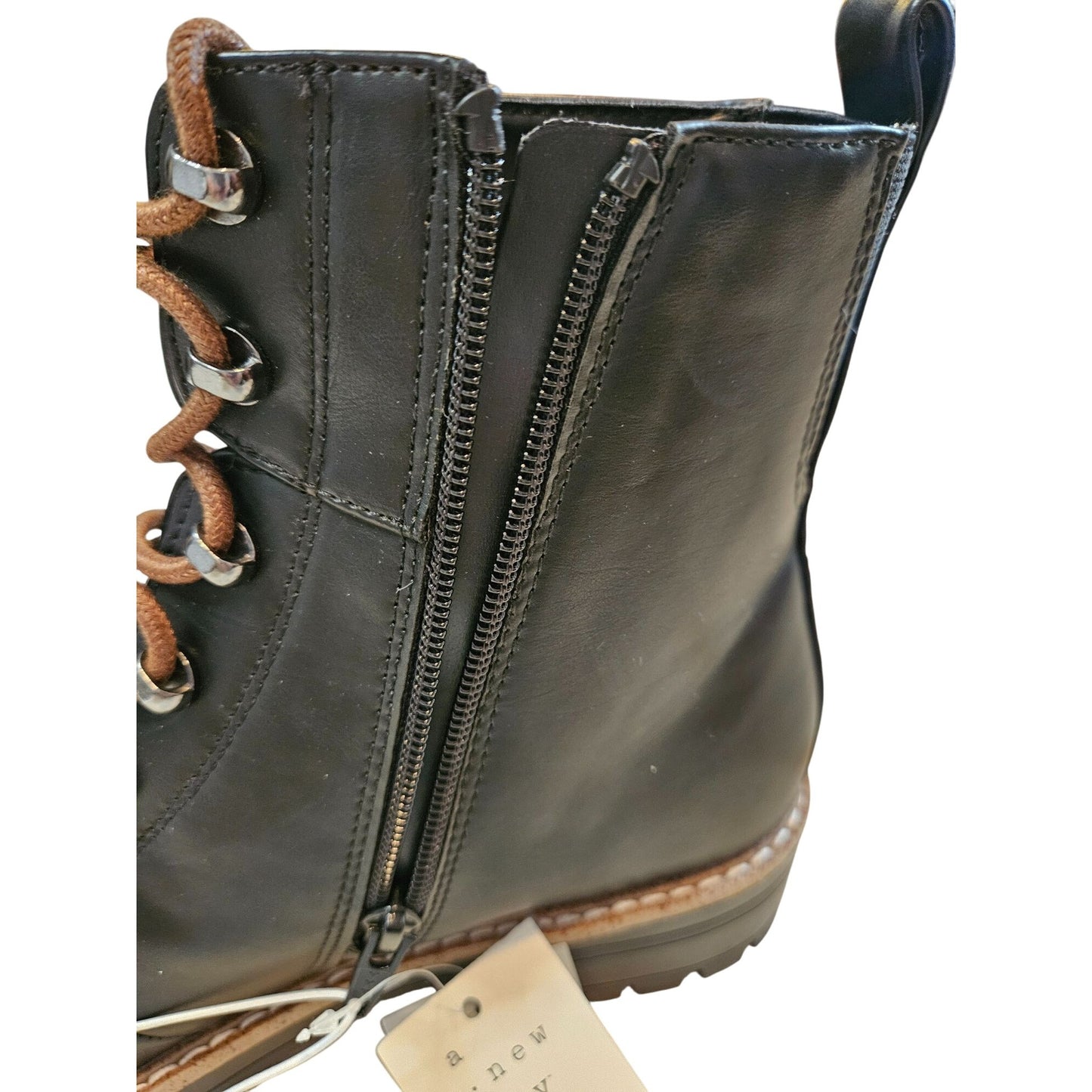 Black Leather Lace-Up Combat Boots With Faux Fur Lining & Side Zipper - Size 10